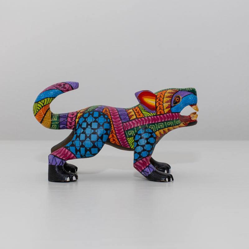 Alebrije jaguar artesanal