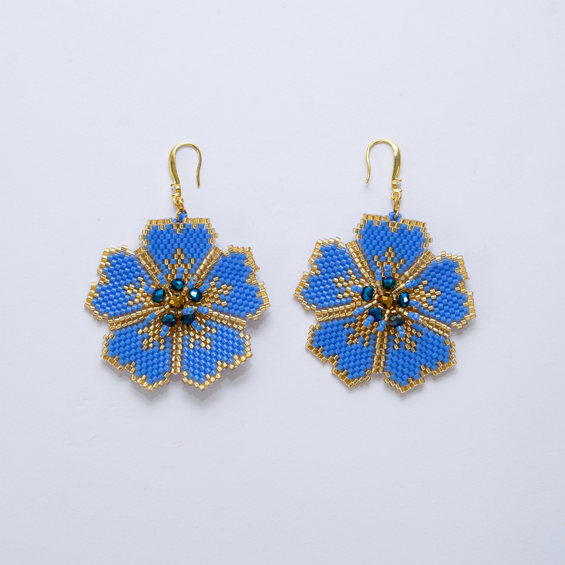 Aretes artesanales flor azul
